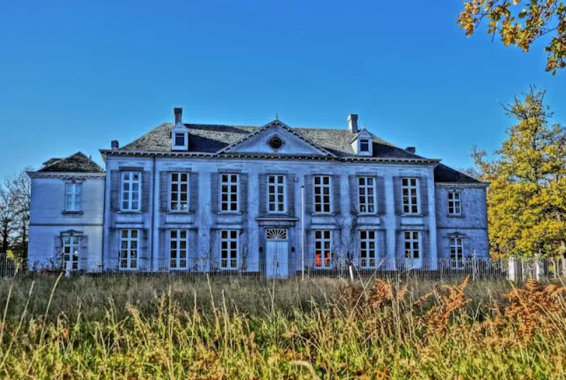 Kasteel Terlaemen, Belgium